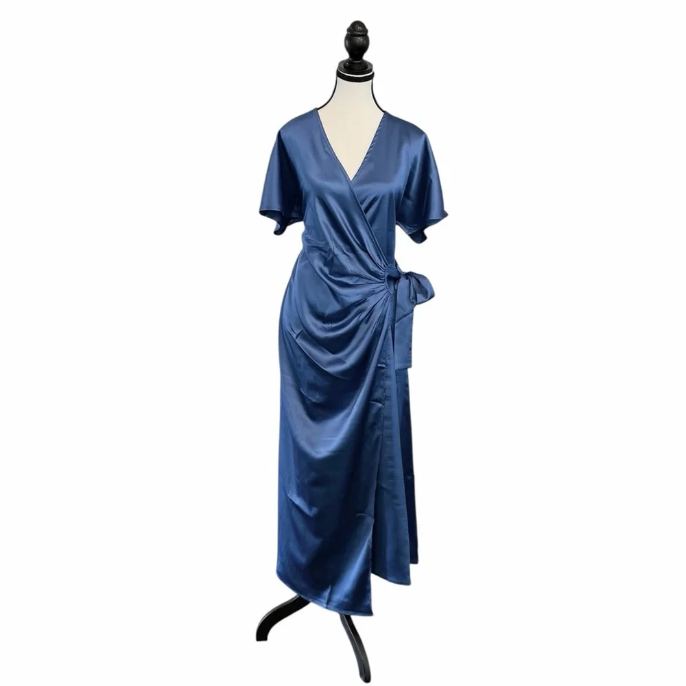 ✨ NWT Royal Blue Satin Wrap Midi Dress Tie Waist Flutter Sleeve M - Picture 3 of 6